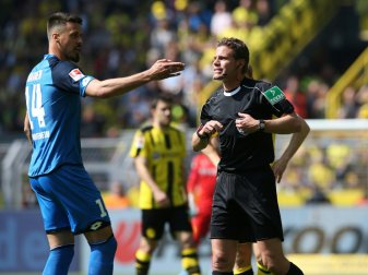 Wagner (l.) kritisiert den Videobeweis