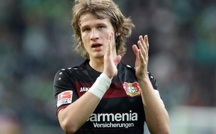 Jedvaj gab im Testspiel gegen Duisburg sein Comeback