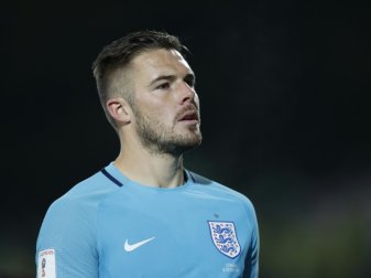 Butland fehlt England wegen eines gebrochenen Fingers Butland fehlt England wegen eines gebrochenen Fingers