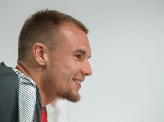 Holger Badstuber konnte wieder mit seinen Mitspielern beim VfB Stuttgart trainieren. Foto: Marijan Murat Holger Badstuber konnte wieder mit seinen Mitspielern beim VfB Stuttgart trainieren. Foto: Marijan Murat