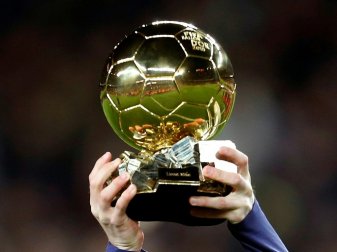 Der begehrte goldene Ball wird Anfang Dezember vergeben Der begehrte goldene Ball wird Anfang Dezember vergeben