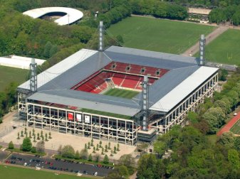 Spielstätte des 1. FC Köln: Das RheinEnergie-Stadion. Foto: Federico Gambarini Spielstätte des 1. FC Köln: Das RheinEnergie-Stadion. Foto: Federico Gambarini