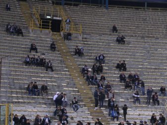 Schlusslicht Goianiense lockt nur 338 Fans ins Stadion Schlusslicht Goianiense lockt nur 338 Fans ins Stadion