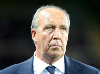 Trainer Ventura und sein Team scheitern an Schweden Trainer Ventura und sein Team scheitern an Schweden