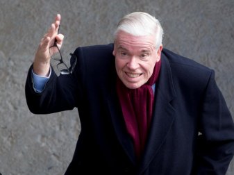 Erhöht den Druck und sorgt bei eine gespaltete Meinung beim HSV: Investor Klaus-Michael Kühne. Foto: Axel Heimken Erhöht den Druck und sorgt bei eine gespaltete Meinung beim HSV: Investor Klaus-Michael Kühne. Foto: Axel Heimken