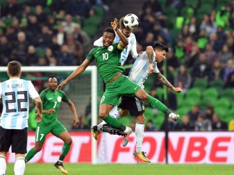 Argentinien verliert ohne Lionel Messi gegen Nigeria Argentinien verliert ohne Lionel Messi gegen Nigeria