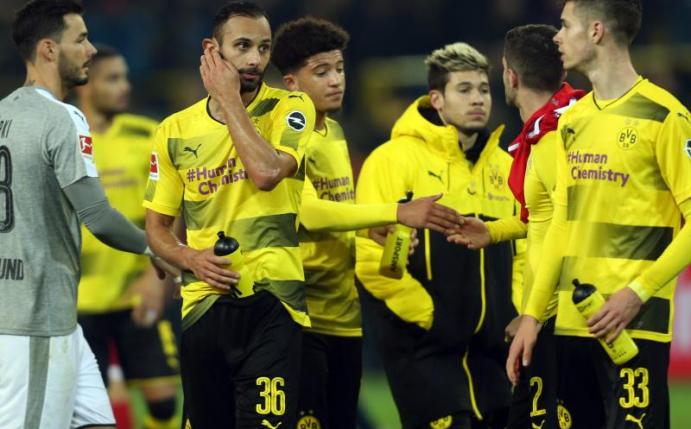Der BVb will ohne Torjäger Pierre-Emerick Aubameyang im Spiel gegen den VfB Stuttgart die Trendwende schaffen. Foto: Ina Fassbender