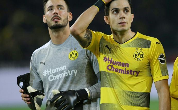 Bartra und Bürki mit einer kuriosen Spielszene