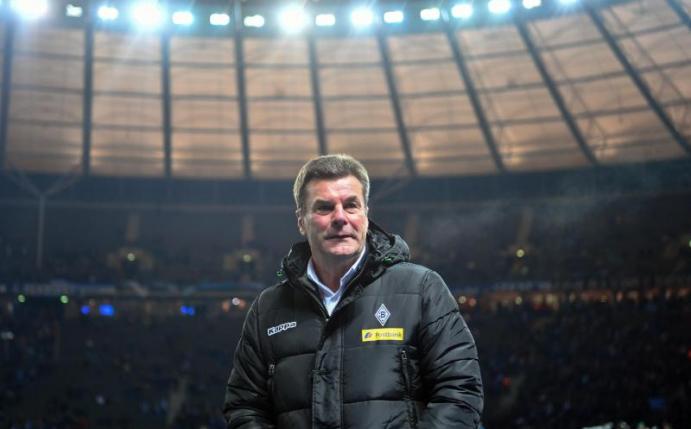 Bei Mönchengladbachs Trainer Dieter Hecking gibt es kein Verbot zu träumen. Foto: Soeren Stache