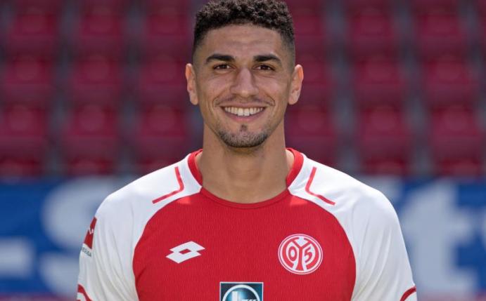 Zog sich einen Mittelhandbruch zu: Leon Balogun von Mainz 05 Foto: Thorsten Wagner