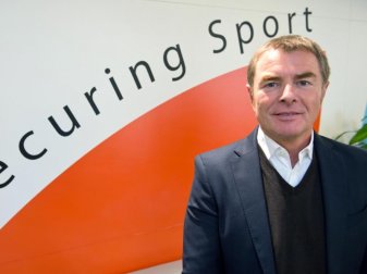 Hat in Sachen Sicherheit keine Bedenken um die Fußball-WM 2022 in Katar: FIFA-Sicherheitschef Helmut Spahn. Foto: Peter Kneffel