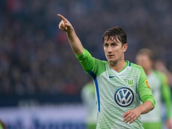 Paul Verhaegh trägt jetzt das Trikot des VfL Wolfsburg. Foto: Guido Kirchner Paul Verhaegh trägt jetzt das Trikot des VfL Wolfsburg. Foto: Guido Kirchner