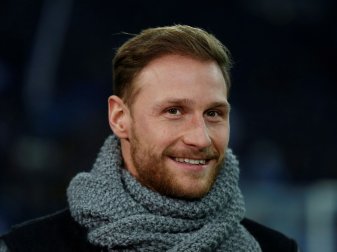 Debüt für Höwedes nach langer Verletzungspause Debüt für Höwedes nach langer Verletzungspause