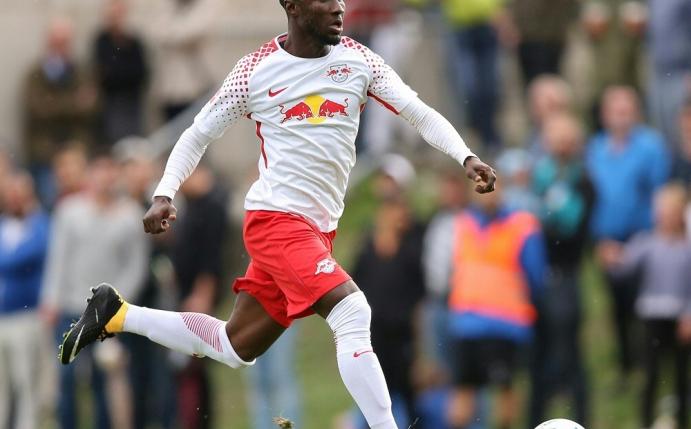 Naby Keita erzielt das 1:0 gegen Werder Bremen