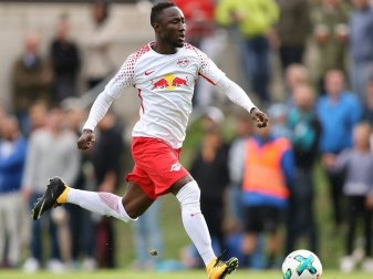 Naby Keita erzielt das 1:0 gegen Werder Bremen Naby Keita erzielt das 1:0 gegen Werder Bremen