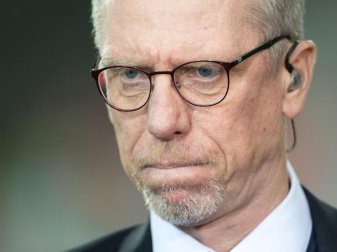 Trainer Peter Stöger will mit Köln den ersten Saisonsieg. Foto: Marius Becker Trainer Peter Stöger will mit Köln den ersten Saisonsieg. Foto: Marius Becker