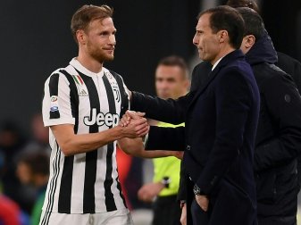Höwedes erlebt erfolgreiches Debüt bei Juve Höwedes erlebt erfolgreiches Debüt bei Juve