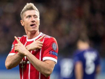 Robert Lewandowski rechnet mit dem ehemaligen Bayern-Coach Carlo Ancelotti ab. Foto: Marius Becker Robert Lewandowski rechnet mit dem ehemaligen Bayern-Coach Carlo Ancelotti ab. Foto: Marius Becker