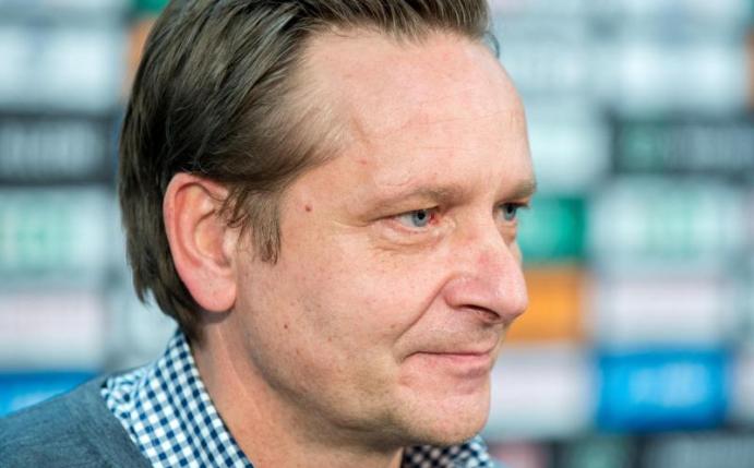 Hannover 96 will, dass Sportdirektor Horst Heldt bleibt. Foto: Hauke-Christian Dittrich