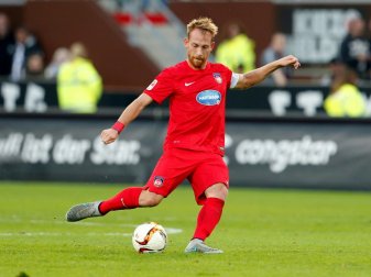 Schnatterer traf per Freistoß zum 3:2 für Heidenheim Schnatterer traf per Freistoß zum 3:2 für Heidenheim