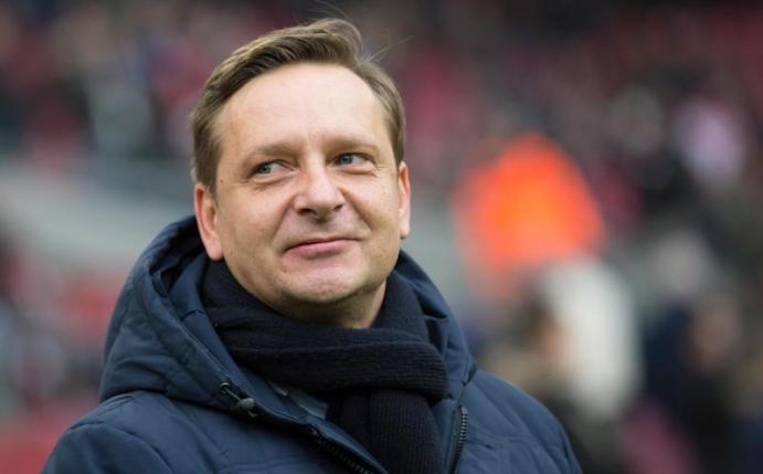 Horst Heldt ist der Sportchef von Hannover 96. Foto: Maja Hitij