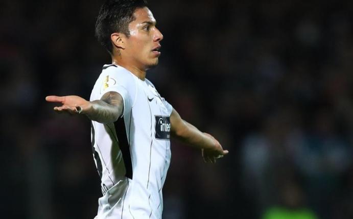 Der Mexikaner Carlos Salcedo spielt als Verteidiger in der Bundesliga für Eintracht Frankfurt. Foto: Daniel Karmann