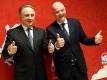 Die WM-Macher posieren gemeinsam: Der russische Vize-Ministerpräsident Witali Mutko (l) und FIFA-Präsident Gianni Infantino. Foto: Tatyana Zenkovich