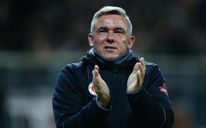 Medien: Trainer Olaf Janßen muss bei St. Pauli gehen