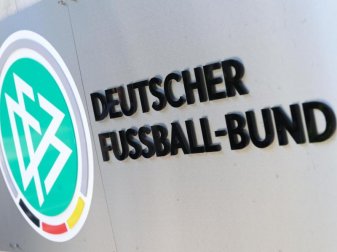 Die 21 Landesverbände des DFB haben sich doch noch auf eine Regionalliga-Reform geeinigt. Foto: Arne Dedert Die 21 Landesverbände des DFB haben sich doch noch auf eine Regionalliga-Reform geeinigt. Foto: Arne Dedert