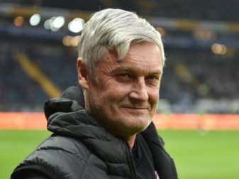 Auf Armin Veh wartet beim 1. FC Köln eine Flut von Aufgaben. Foto: Arne Dedert Auf Armin Veh wartet beim 1. FC Köln eine Flut von Aufgaben. Foto: Arne Dedert