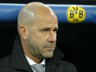 Trainer Peter Bosz wartet immer noch auf die Wende mit Borussia Dortmund. Foto: Paul White