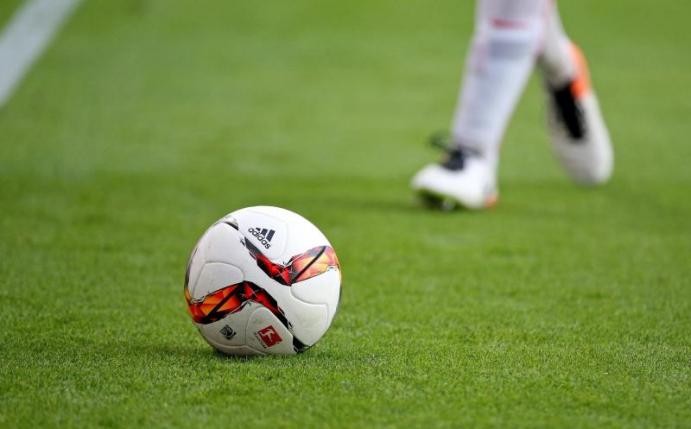 Am 24. August rollt nach der WM 2018 der Ball wieder in der Fußball-Bundesliga. Foto: Jan Woitas