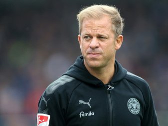 Anfangs Kieler spielen 0:0 in Braunschweig