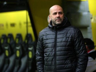Dortmunds Trainer Peter Bosz vor dem Spiel gegen Werder Bremen. Foto: Ina Fassbender