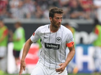 Fühlt sich bei Eintracht Frankfurt wohl: Kapitän David Abraham. Foto: Arne Dedert/dpa