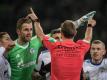 Schiedsrichter Sascha Stegemann stand beim Westduell Mönchengladbach gegen Schalke im Blickpunkt. Foto: Bernd Thissen