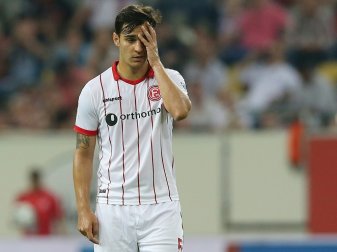 Düsseldorf verliert 0:2 gegen den Club Düsseldorf verliert 0:2 gegen den Club