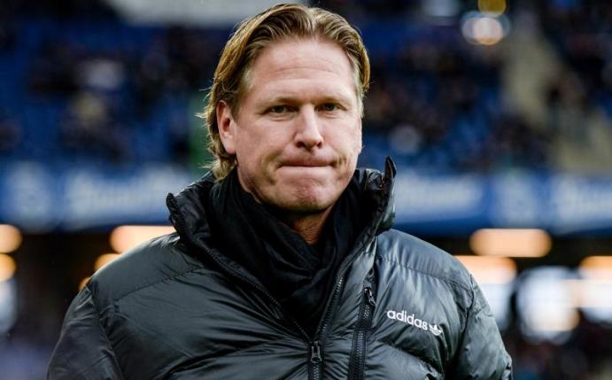 Markus Gisdol steht mit dem HSV gegen Frankfurt unter Druck. Foto: Axel Heimken