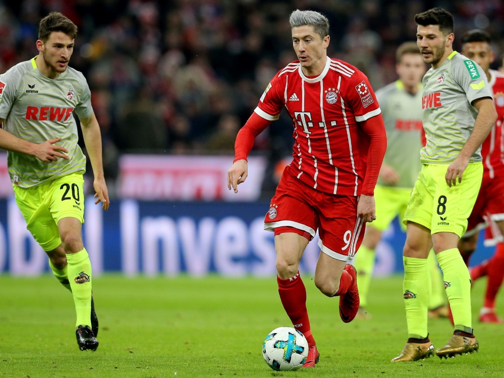 Lewandowski (l.) erlöste die Bayern in der 60. Minute