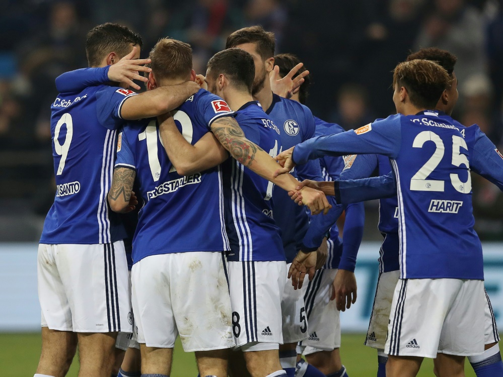 Sieg gegen Augsburg: Schalke 04 klettert auf Rang zwei