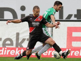 Fehlt den Kiezkickern verletzt: Bernd Nehrig (l.)