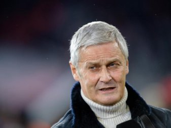 Armin Veh ist der neue Sportchef des 1. FC Köln. Foto: Matthias Balk Armin Veh ist der neue Sportchef des 1. FC Köln. Foto: Matthias Balk