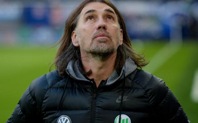 Wolfburgs Trainer Martin Schmidt warnt vor den Kölnern. Foto: Axel Heimken