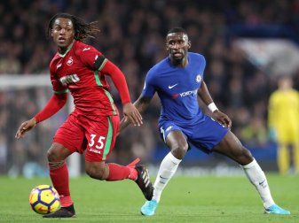 Renato Sanches (l) konnte bei Swansea City bisher nicht überzeugen. Foto: Adam Davy Renato Sanches (l) konnte bei Swansea City bisher nicht überzeugen. Foto: Adam Davy