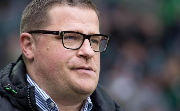 Gladbachs Sportdirektor Max Eberl gefiel das Verhalten der Fans nicht. Foto: Marius Becker
