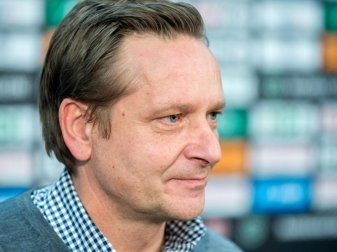 96-Sportdirektor Horst Heldt findet die Tabelle trügerisch. Foto: Hauke-Christian Dittrich 96-Sportdirektor Horst Heldt findet die Tabelle trügerisch. Foto: Hauke-Christian Dittrich