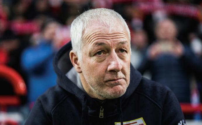 Hofschneider startet am 2. Januar mit dem Training