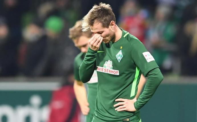 Die Bremer um Izet Hajrovic waren nach dem späten Mainzer Gegentreffer konsterniert. Foto: Carmen Jaspersen