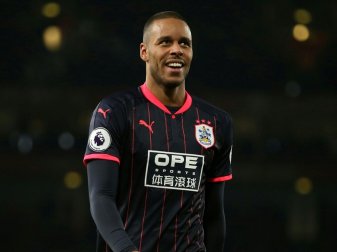 Jörgensen verspricht Huddersfield-Fans Bier gegen Stoke Jörgensen verspricht Huddersfield-Fans Bier gegen Stoke