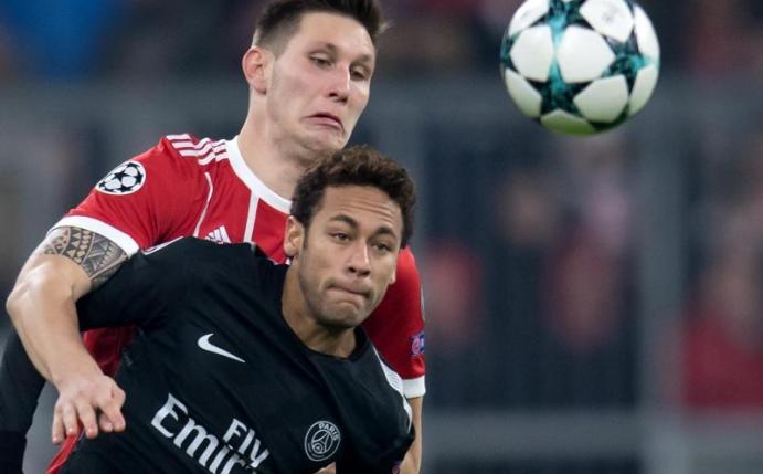 Ließ auch PSG-Star Neymar kaum zur Enfaltung kommen: Bayern-Neuzugang Niklas Süle. Foto: Sven Hoppe
